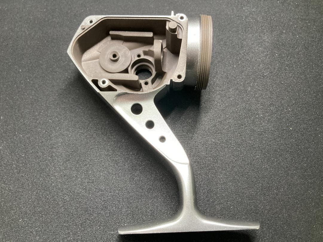 Daiwa ソルティガZ4500H ボディー片面