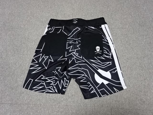 レア!!MARK&LONAマークアンドロナ・Tommii Limショートパンツ