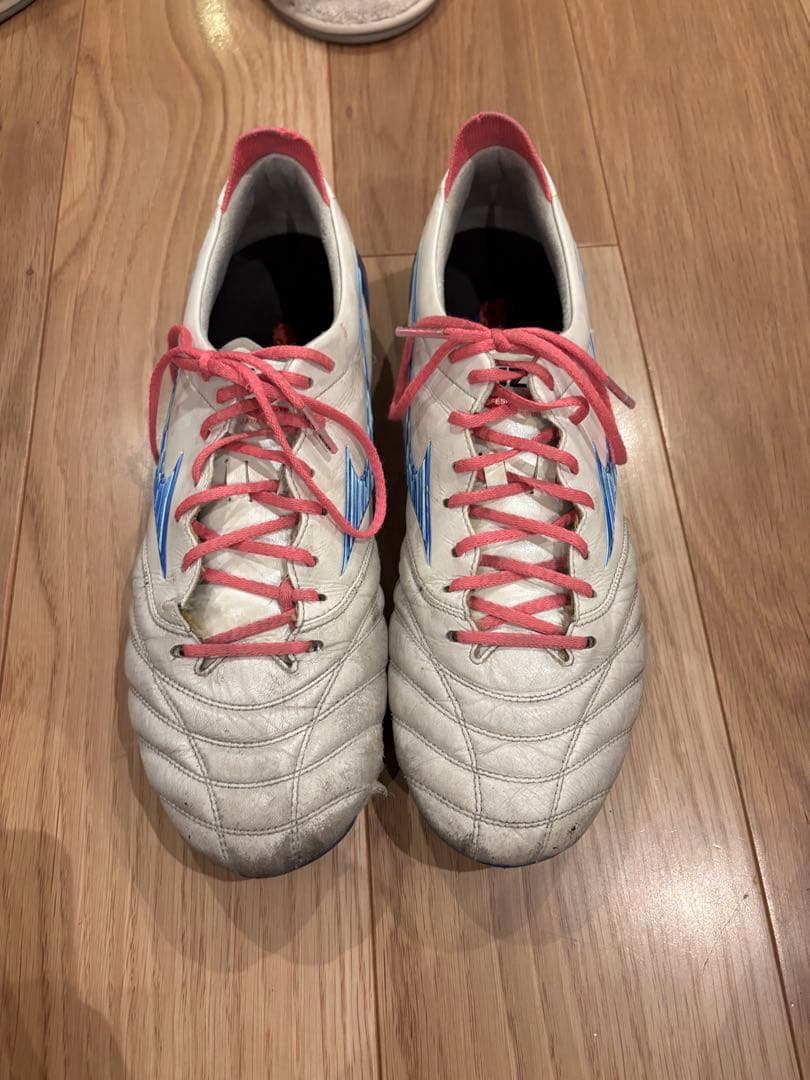 MIZUNOモレリアネオ 4 限定カラー