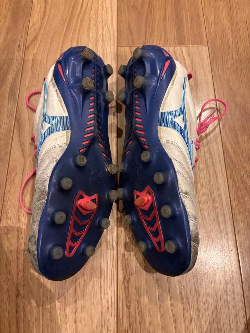 MIZUNOモレリアネオ 4 限定カラー
