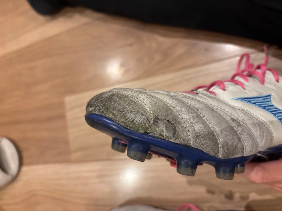 MIZUNOモレリアネオ 4 限定カラー