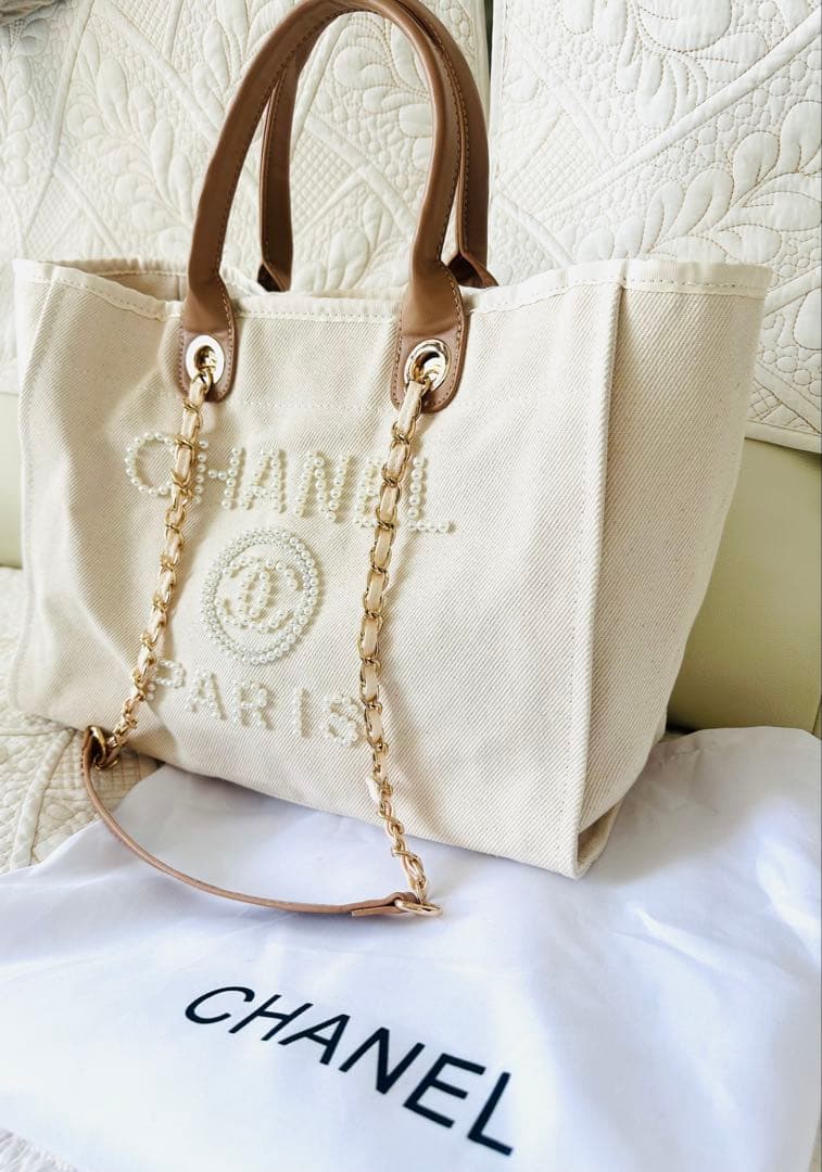 CHANELノベルティチェーン☆肩掛けチェーン付トートバッグ新品未使用2way白