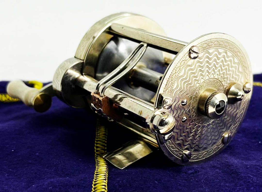 PFLUEGER SUMMIT No.1993L GOLD風カスタムリール