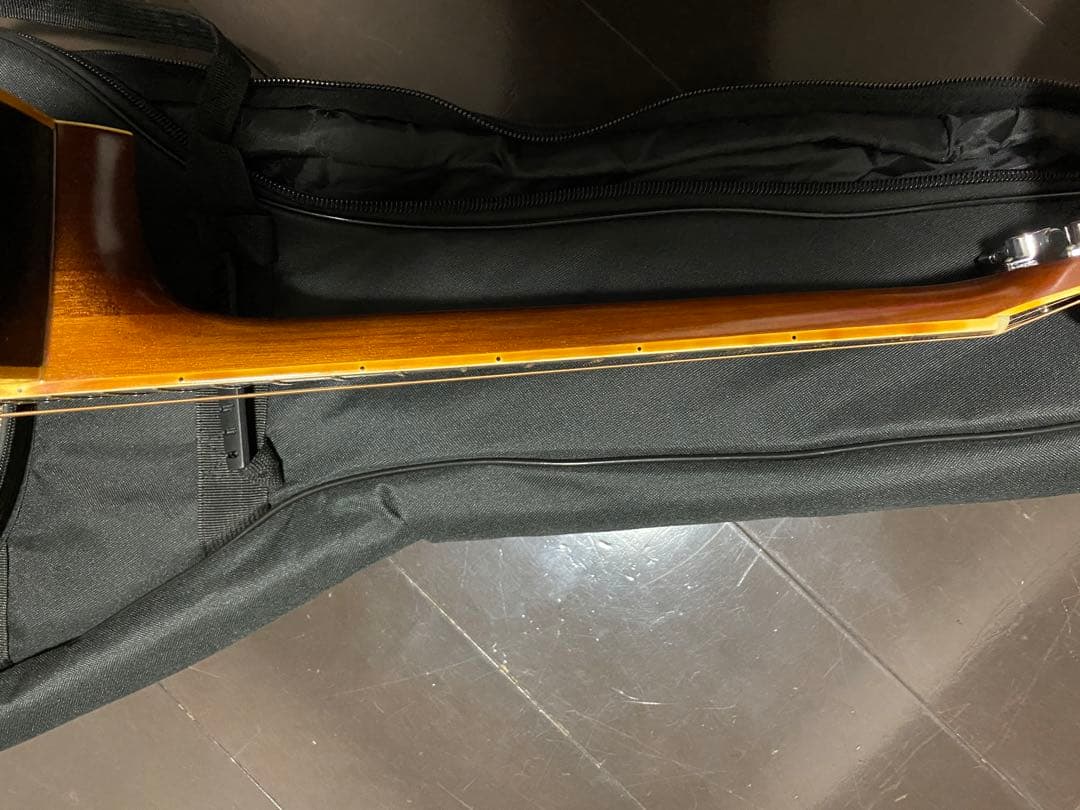 アコースティックギター　yamaki