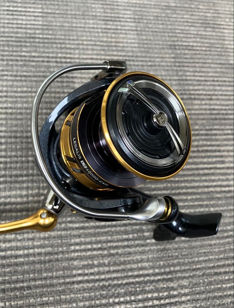 LEGALIS 4000D-CXH スピニングリール