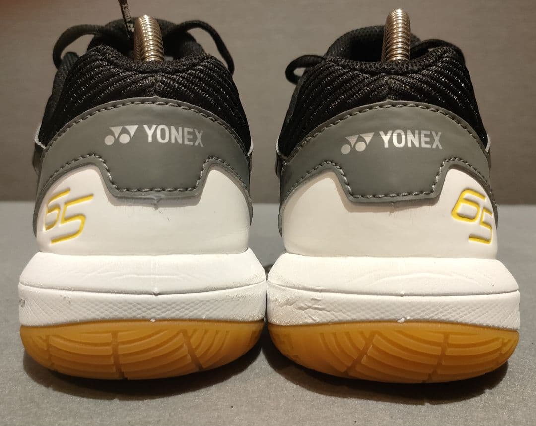 YONEX パワークッション65Z バドミントンシューズ ブラック 26cm