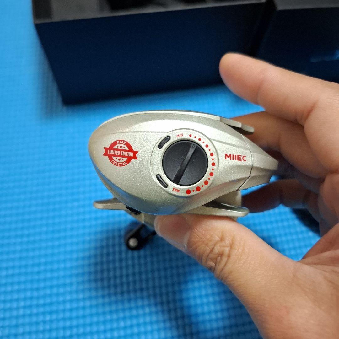 ギ*ツ様 DCベイトリール シルバーフェザ　青霜　dmk CHEETAH 左巻き