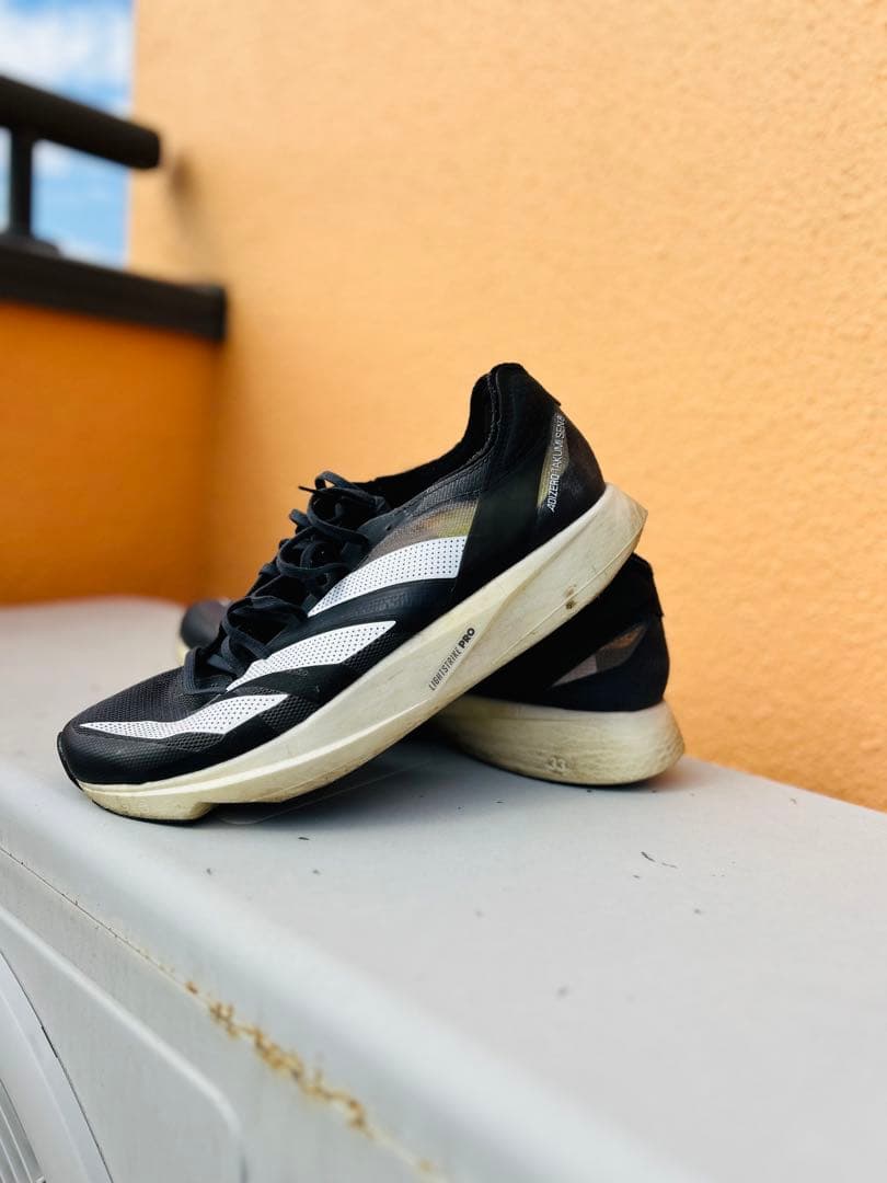 adidasタクミセン8