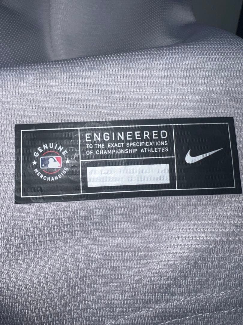 Nike ニューヨークヤンキース　ユニフォーム グレー　NEW YORK