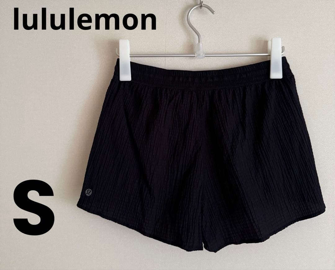 lululemon ショートパンツ　ブラック