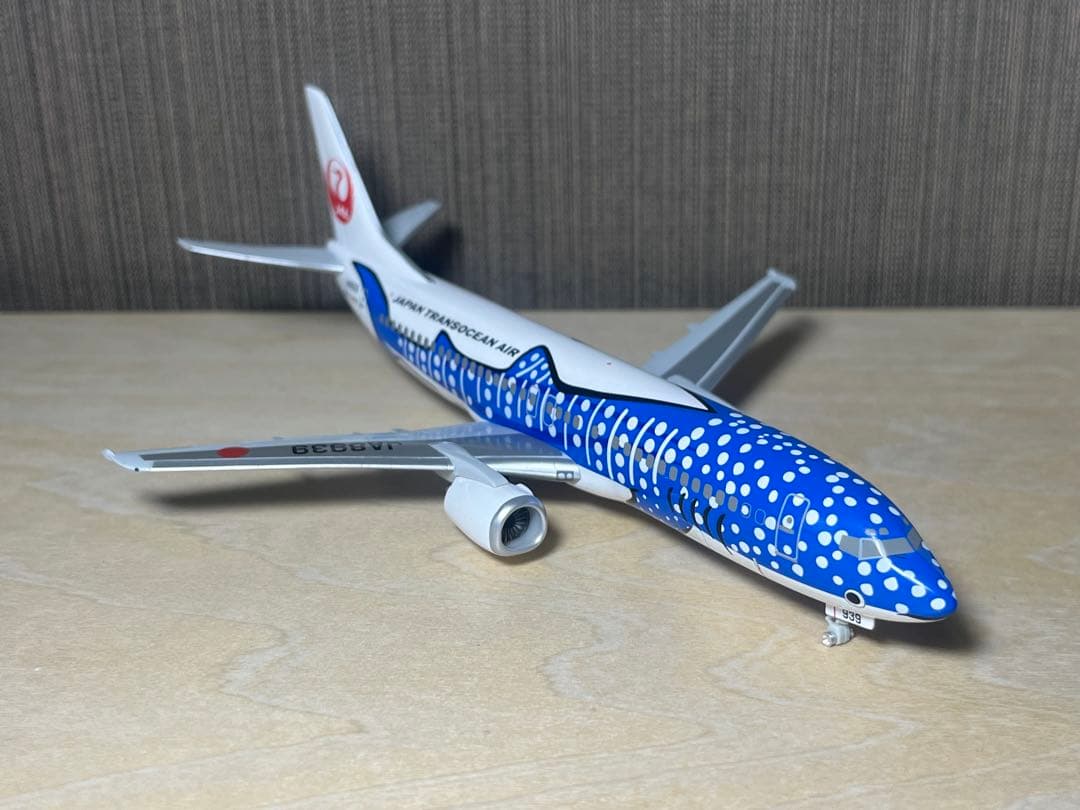 JTA 737-400 1/200 ジンベエジェット