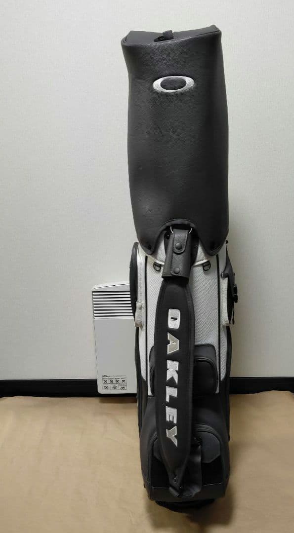 ゴルフバッグ・キャディバッグ OAKLEY SKULL GOLF BAG 15.0