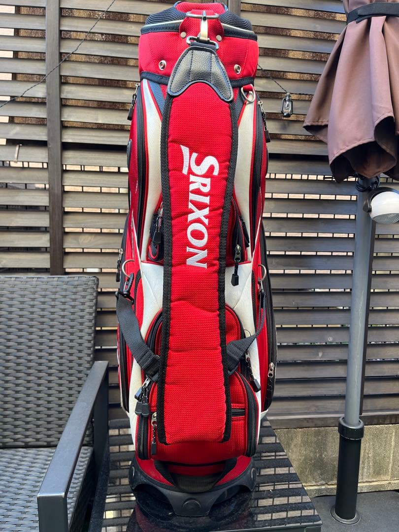 Srixon レッド キャディバッグ　　　　※値下げ交渉は歓迎致します。