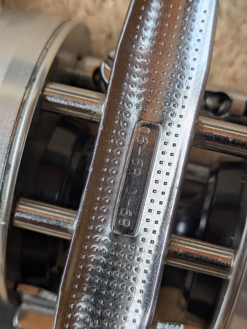 リール 1339. ABU Ambassadeur 2500C