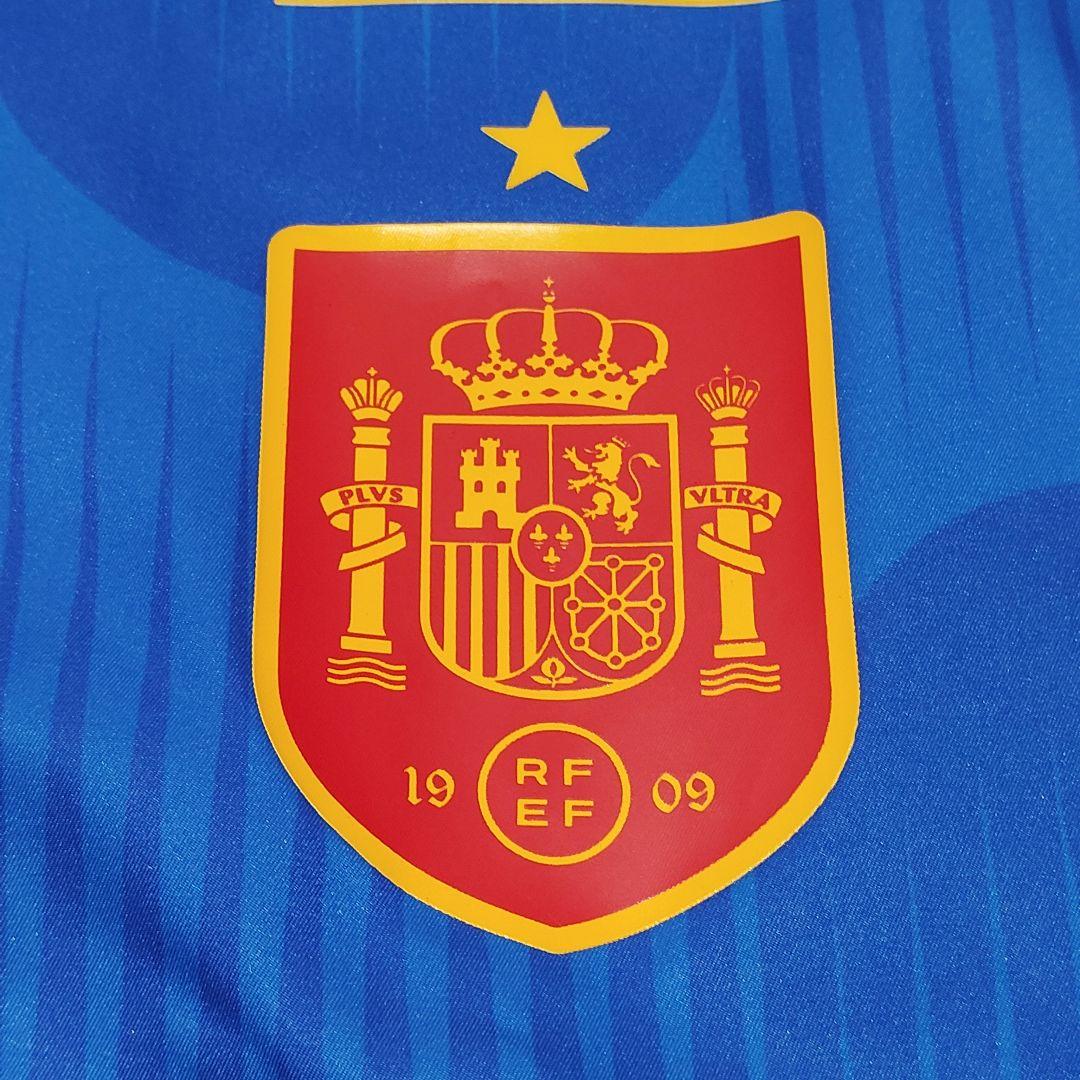 新品タグ付✨ アディダス 2022年スペイン代表　アンセムジャケットリバーシブル