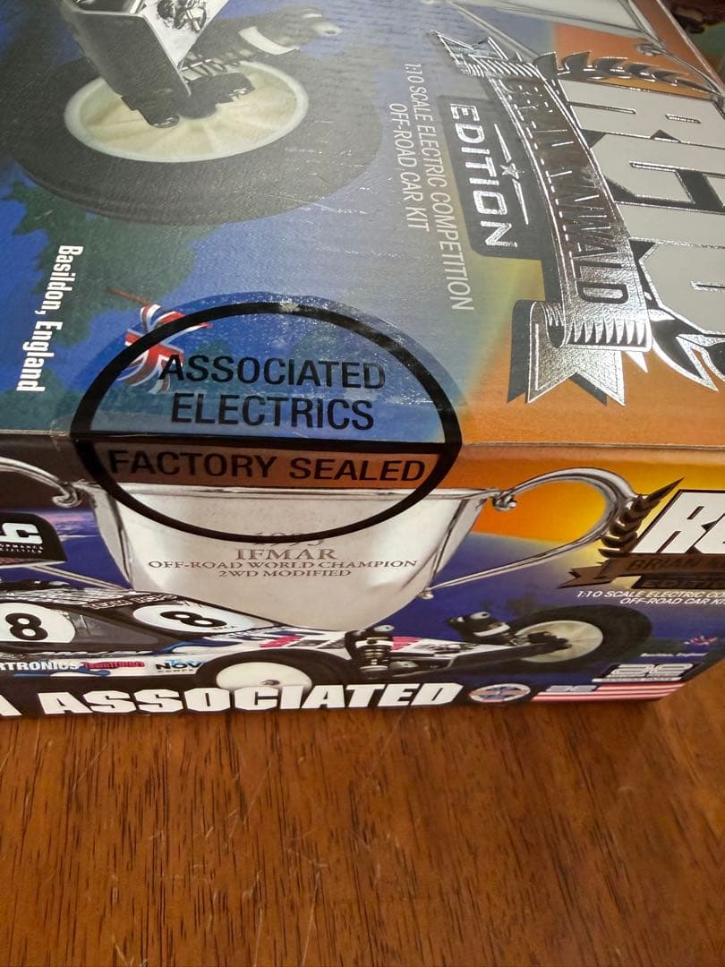 ホビーラジコン ASSOCIATED RC10 BRIAN KINWALD EDITION