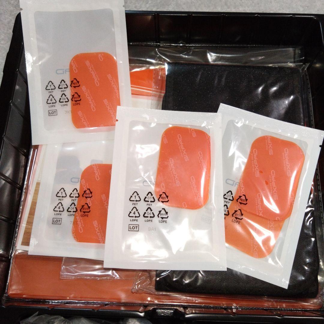 美品【純正シート付き】SIXPAD Abs Fit 2（アブズフィット2）