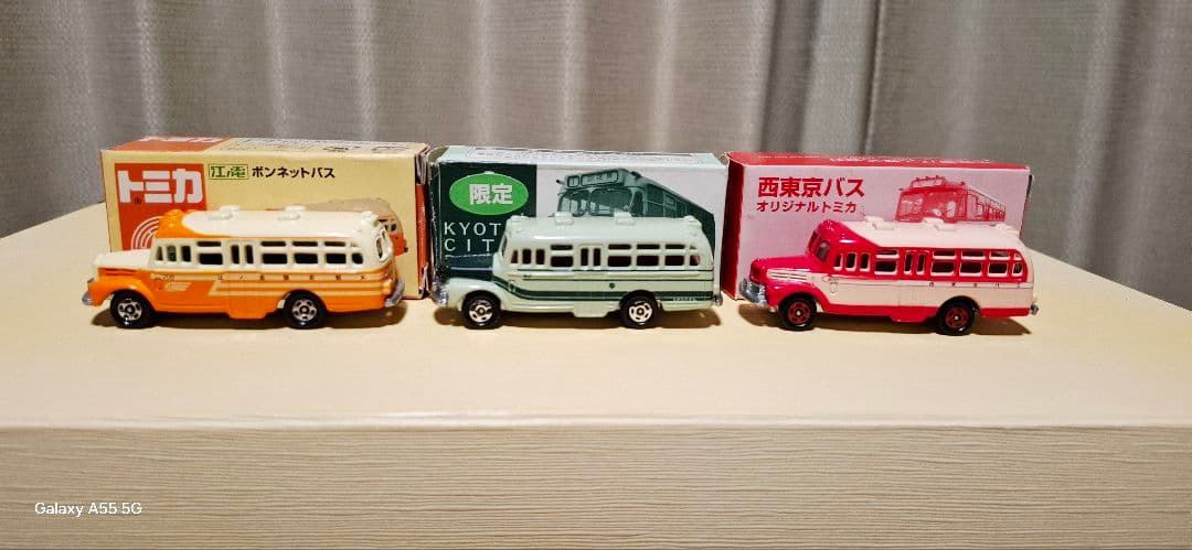 トミカボンネットバス30台まとめて