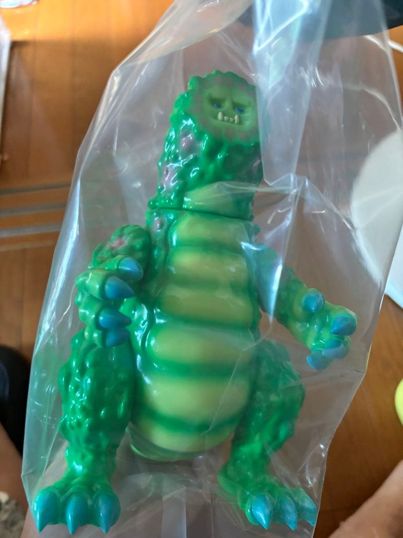 ゴーヤ怪獣　お化粧ゴーヤ怪獣