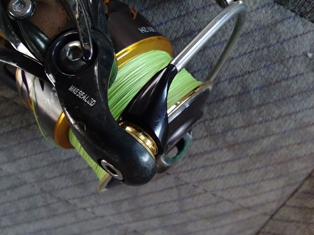 DAIWA スピニングリール ブラック/グリーン