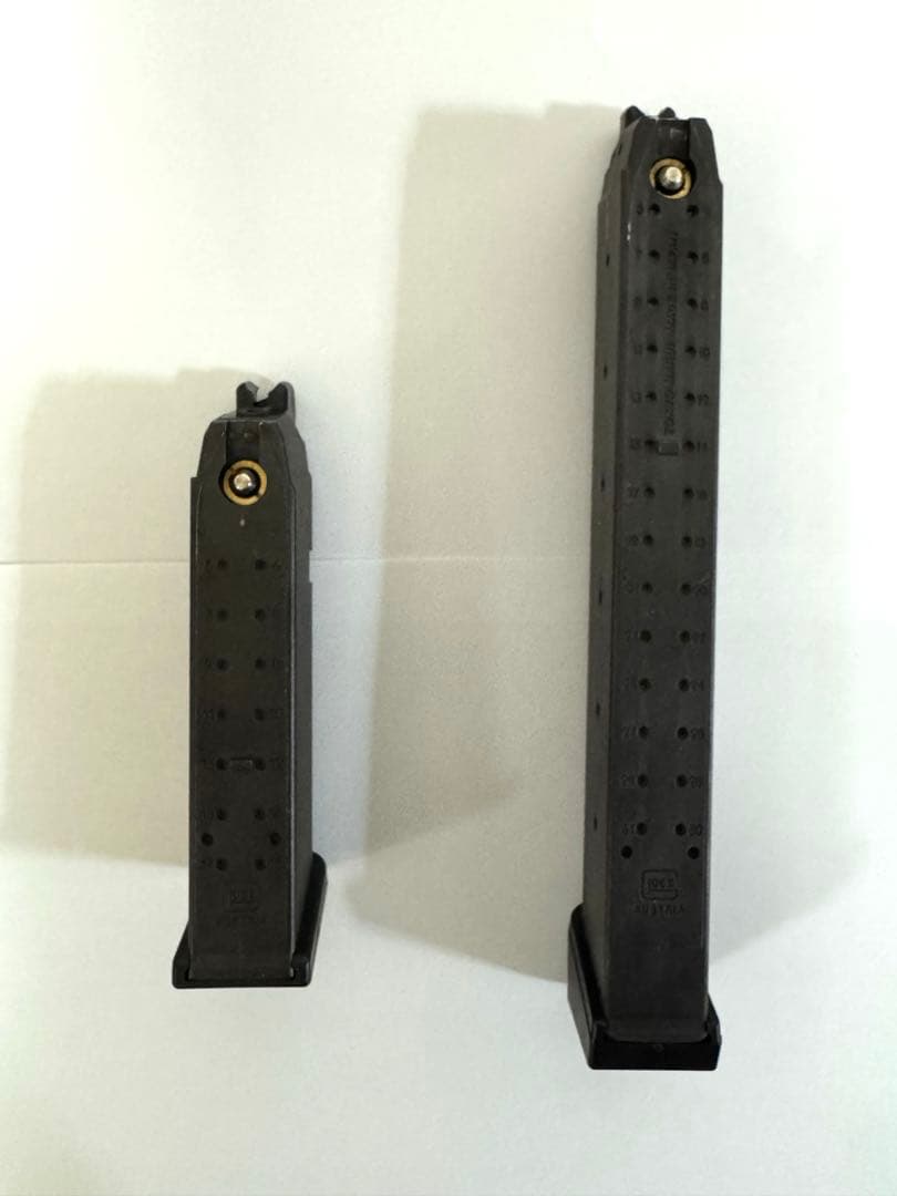 東京マルイ　GLOCK 18C ガスブローバック ５０連マガジン付き