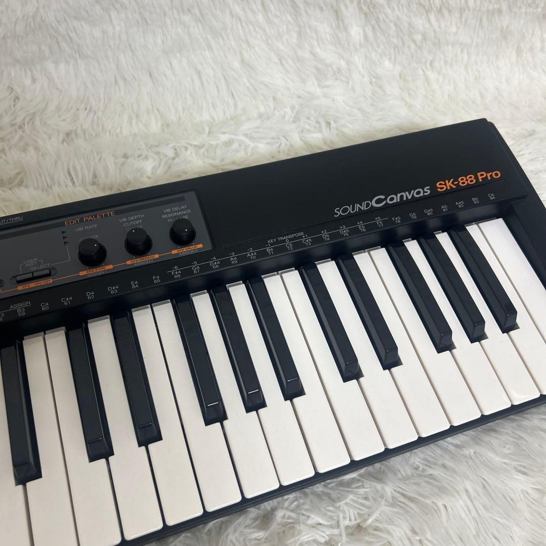 【極美品】Roland SK-88 PRO キーボード サウンドモジュール