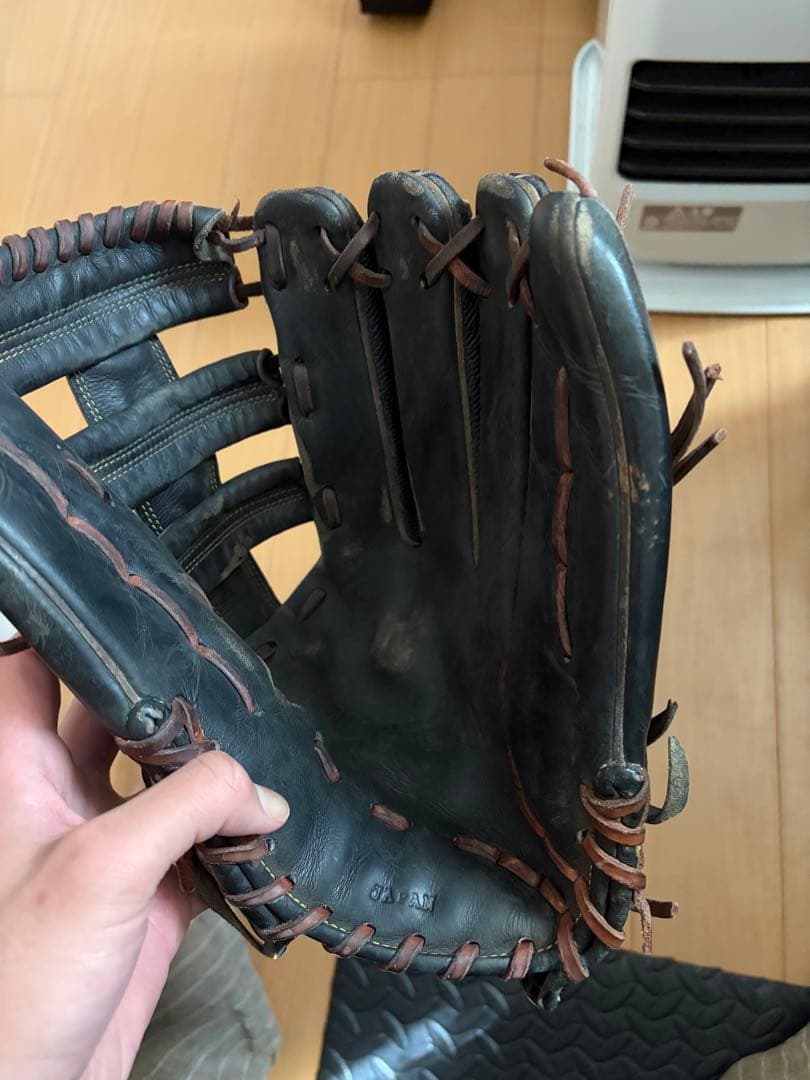 Wilson 硬式グローブ 黒 レザー