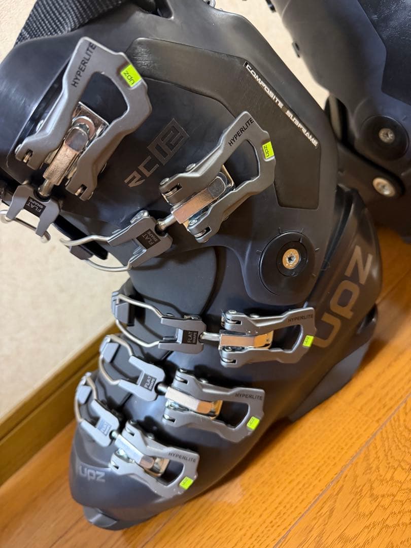 UPZ スノーボードブーツ RC12 ブラック インナー無し