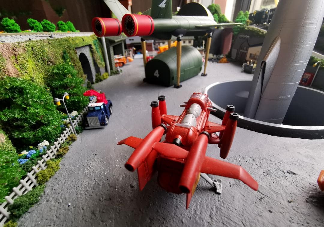 Nゲージ鉄道模型 ミニチュア風景付き ジオラマ完成品