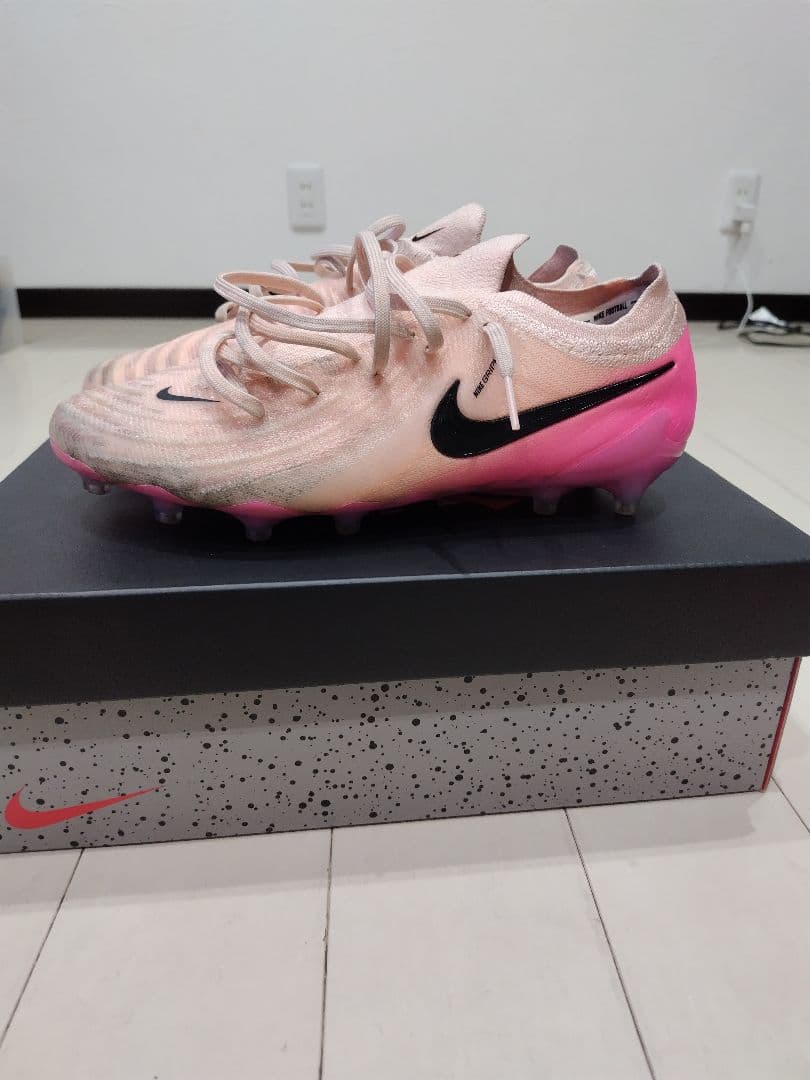 Nike Phantom GX2エリート！人工芝用！25.5cm