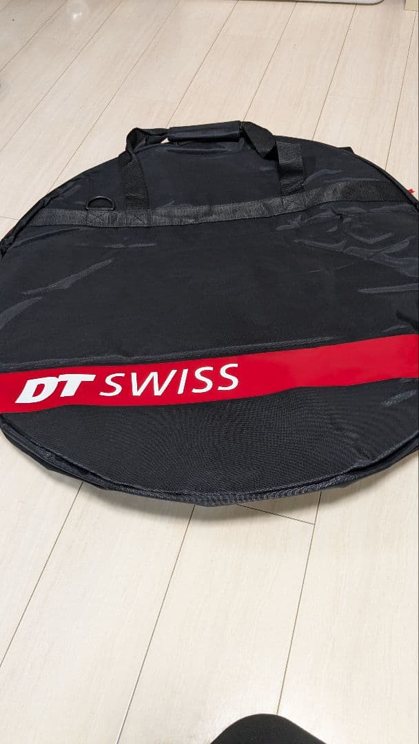 DT SWISS ホイールバッグ 円形 ブラック/レッド２個セット