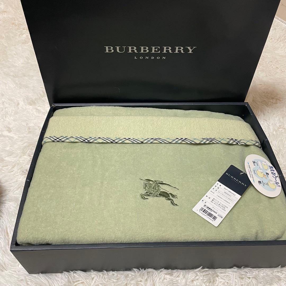 【未使用】BURBERRY バーバリー ウールケット（グリーン）箱付き 洗える