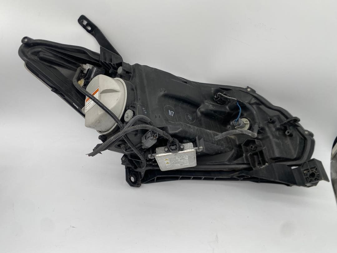 ホンダ フリード GB3 GP3 純正ヘッドライト 左右 HID バラスト付
