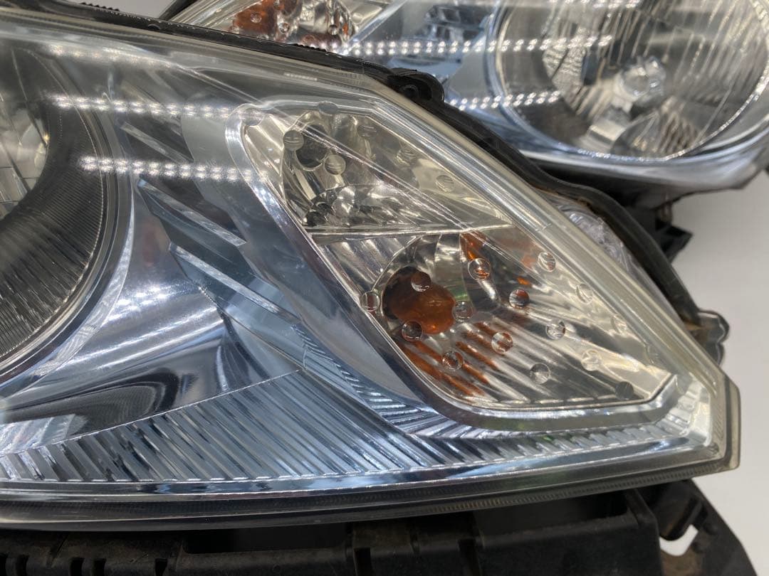 ホンダ フリード GB3 GP3 純正ヘッドライト 左右 HID バラスト付