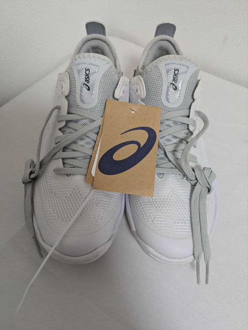ASICS バスケットシューズ　ユニセックス　25