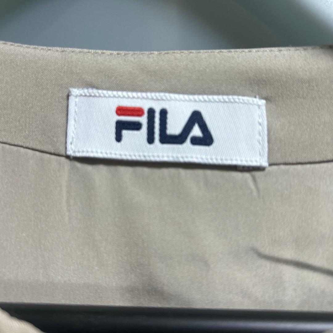 FILA ⭐️ベージュ ジップアップ中綿ジャケット　最終値下げ❗️