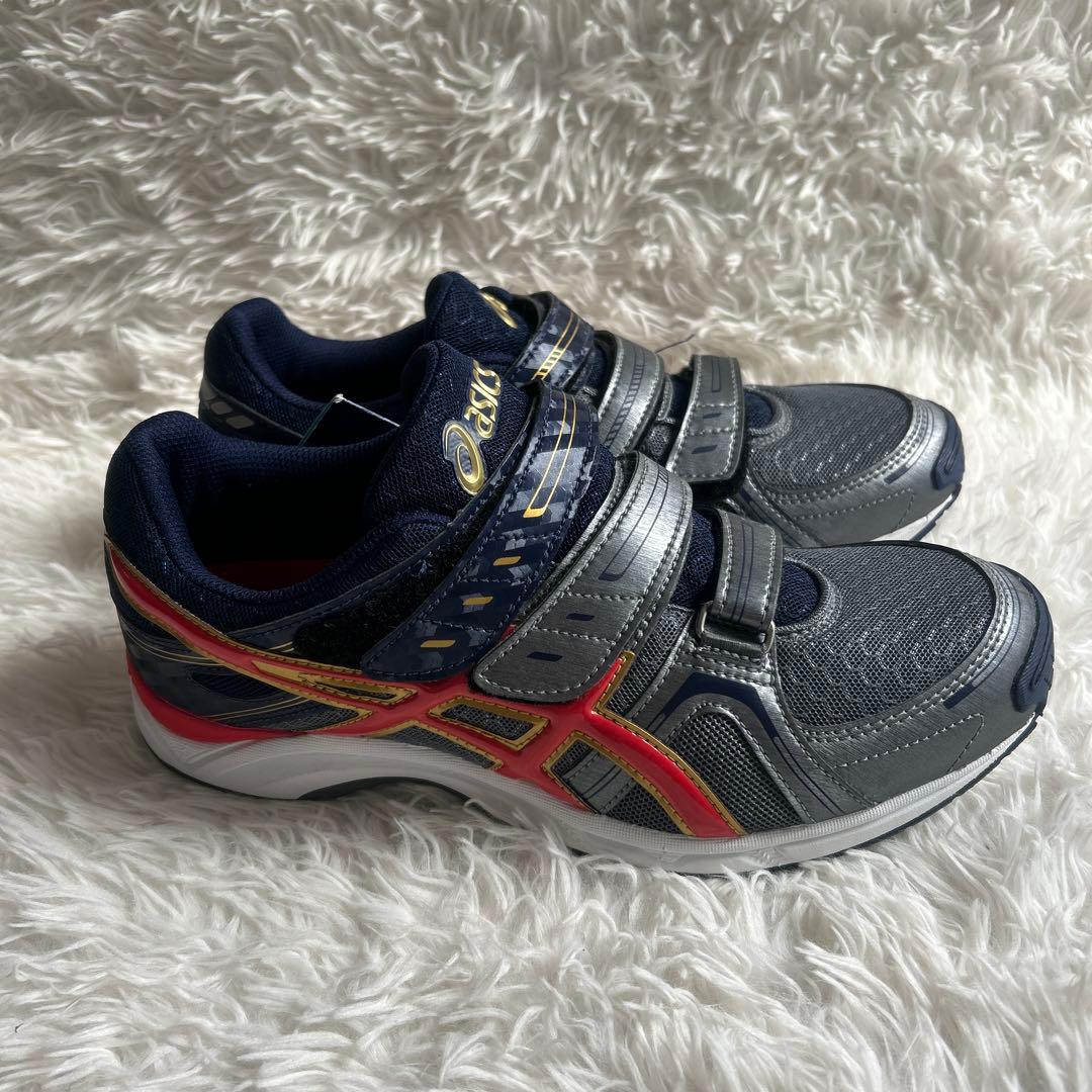★未使用品★asics ブライトライン SFT255