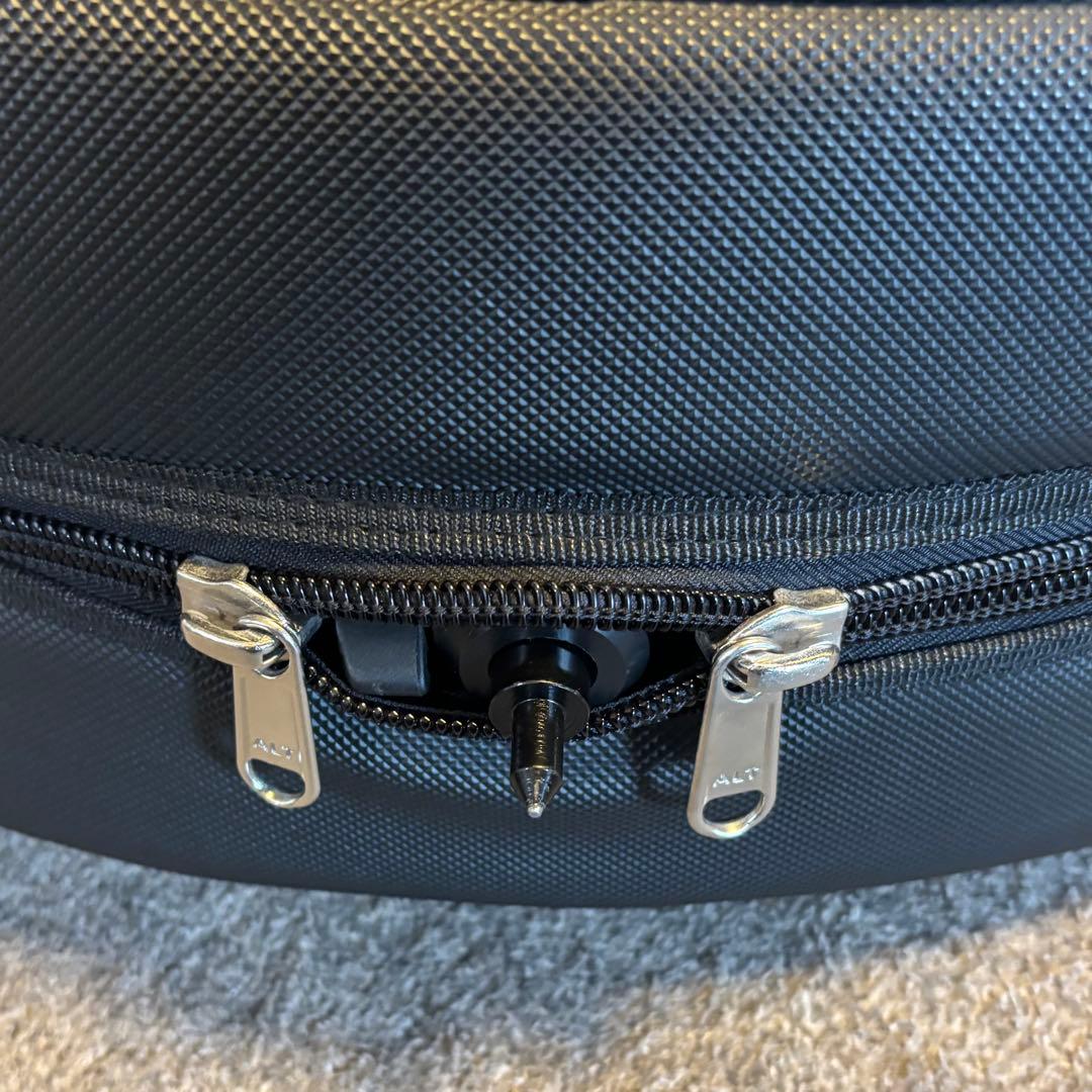 mezzo forte カーボン製チェロ ホワイト