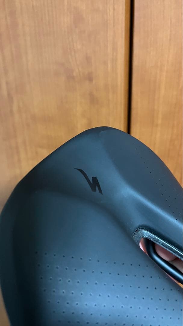 ブルーノ品Specialized サドル　PHENOMサイズ155