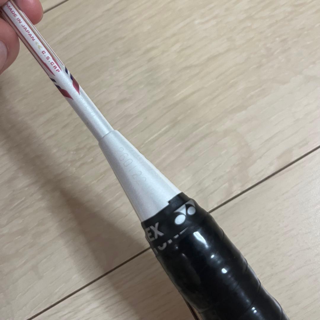✨美品✨ヨネックス ARCSABER 3FL バドミントンラケット 白　ピンク