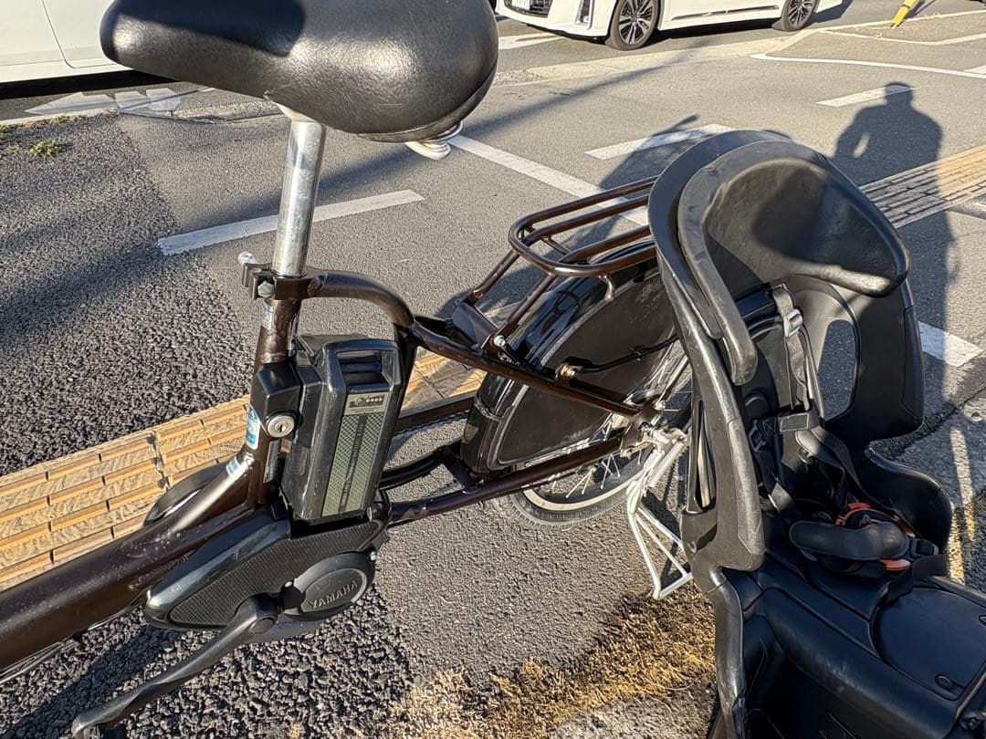 中古20㌅YAMAHA電動アシスト自転車　8.7Ah 大阪　059