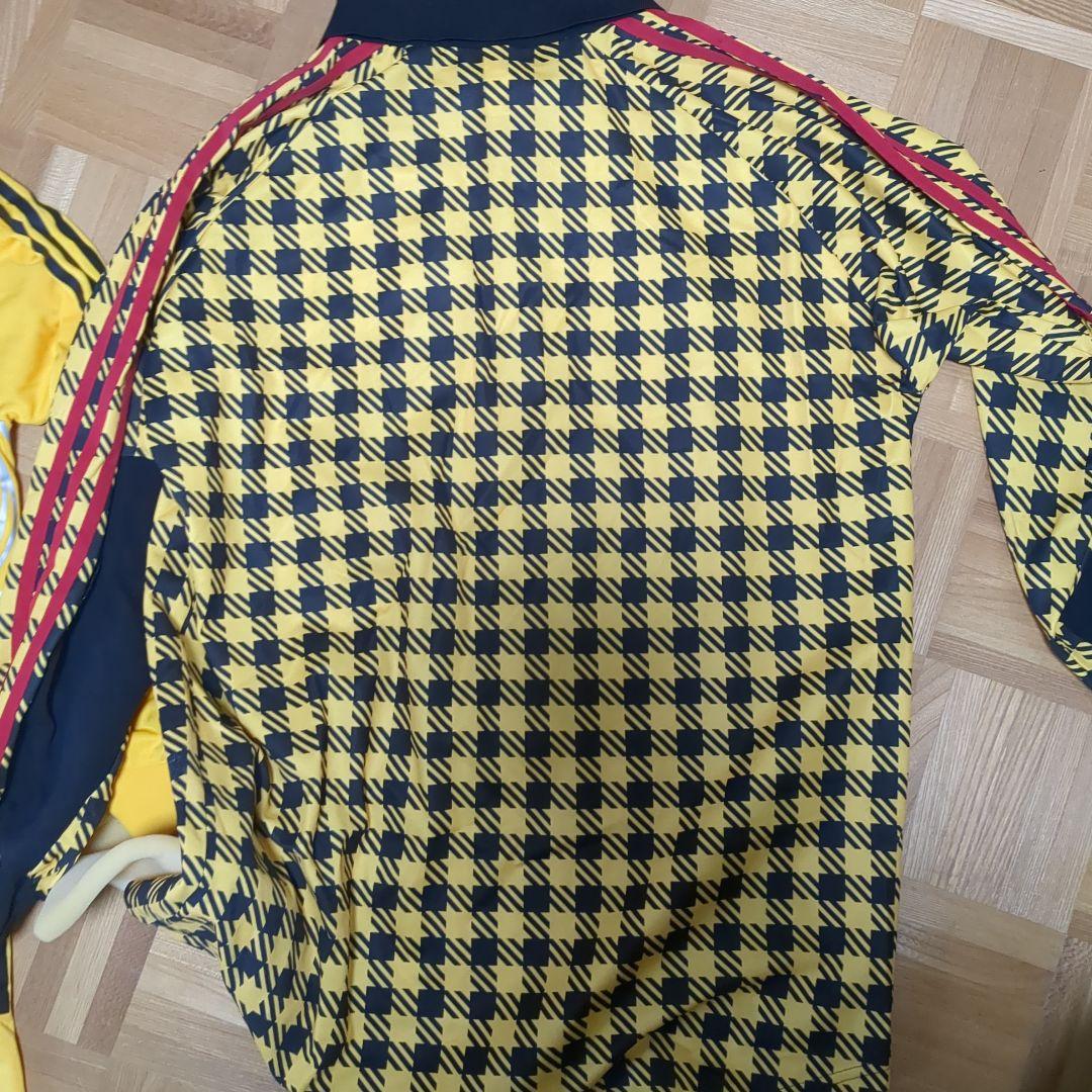 サッカー　ゴールキーパー　アディダス　ユニホーム