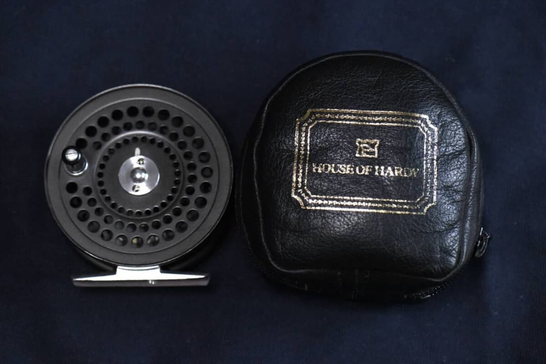 ORVIS オービス CFOⅣ フライリール スクリューバック ラインガード付