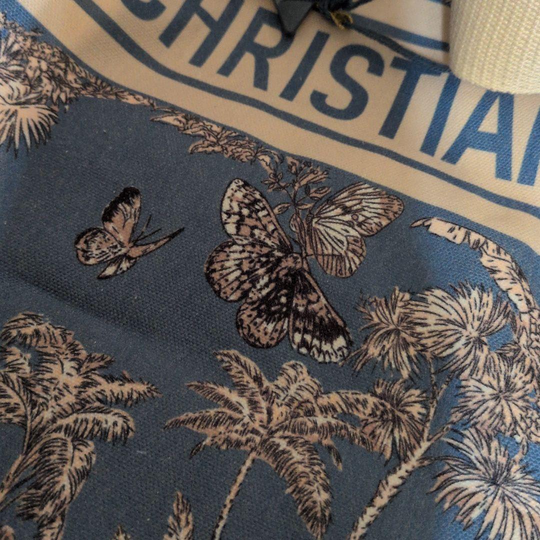 CHRISTIAN DIOR　新品未使用　2個チャーム付き 花柄トートバッグ