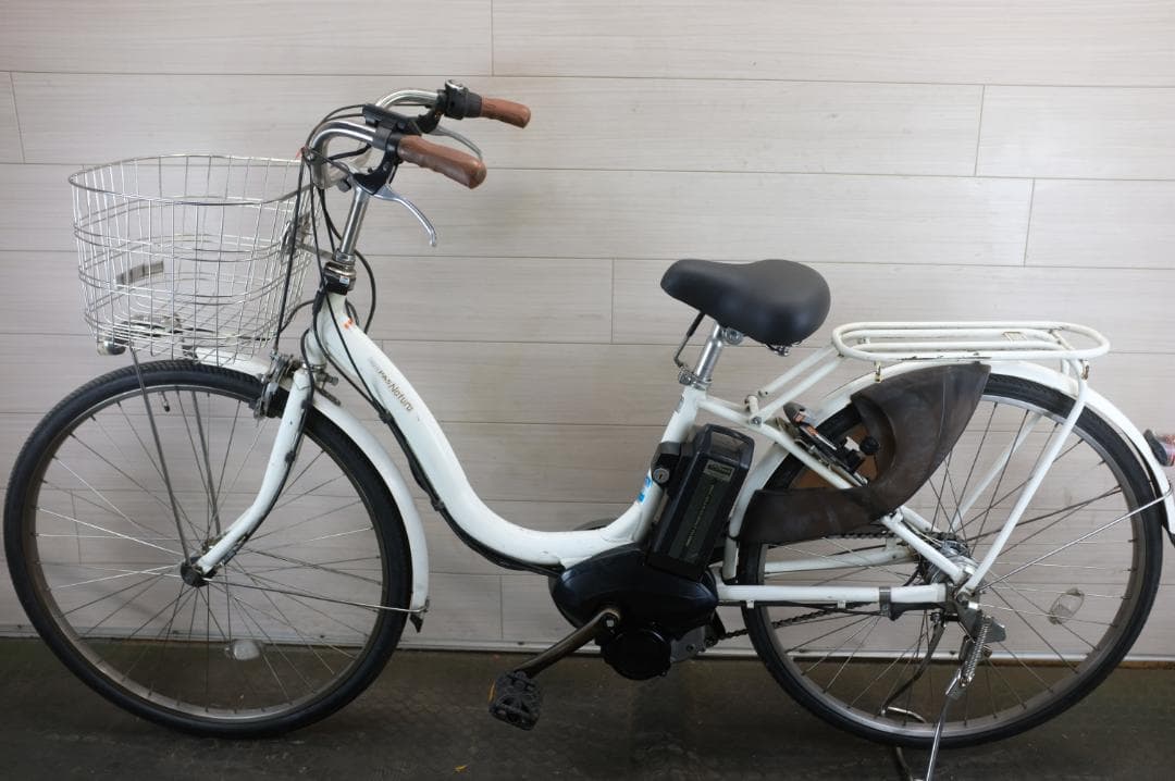 高年式　新基準　ヤマハPAS　　26インチ　3段　12.8Ah充電器あり