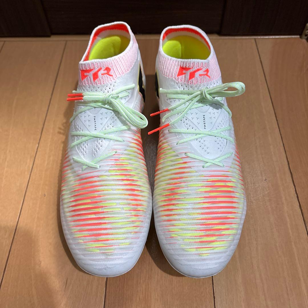 PUMAメンズフューチャー8アルティメットローンチFGサッカースパイク