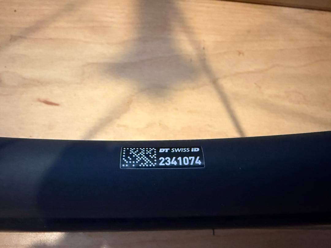 極上品　DT SWISS PR 1400 DICUT OXiC 21 ホイール