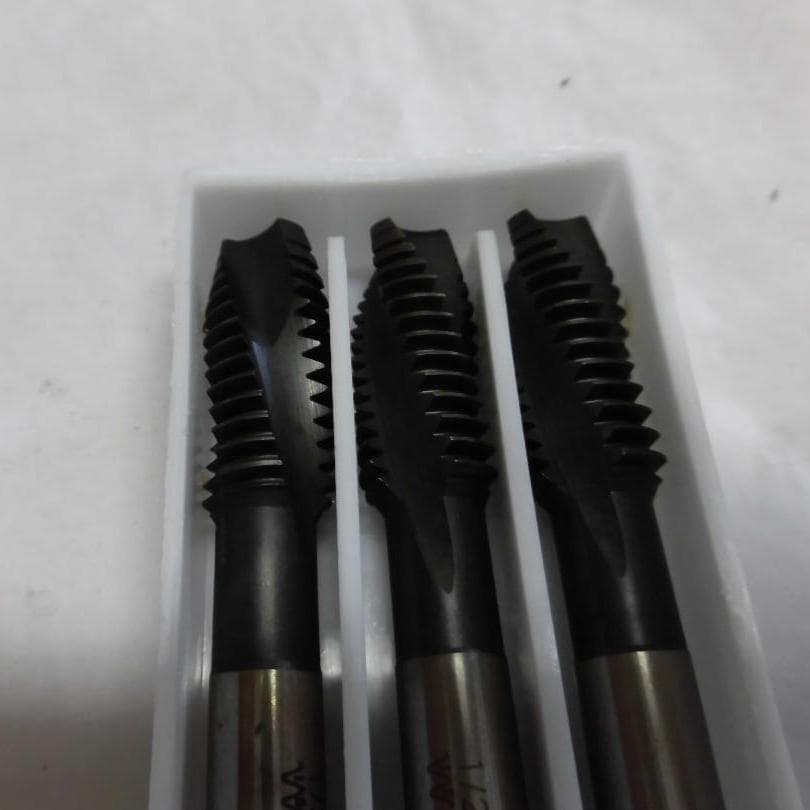 イシハシ　ジエットタップ   Ｗ1/2x12　3本