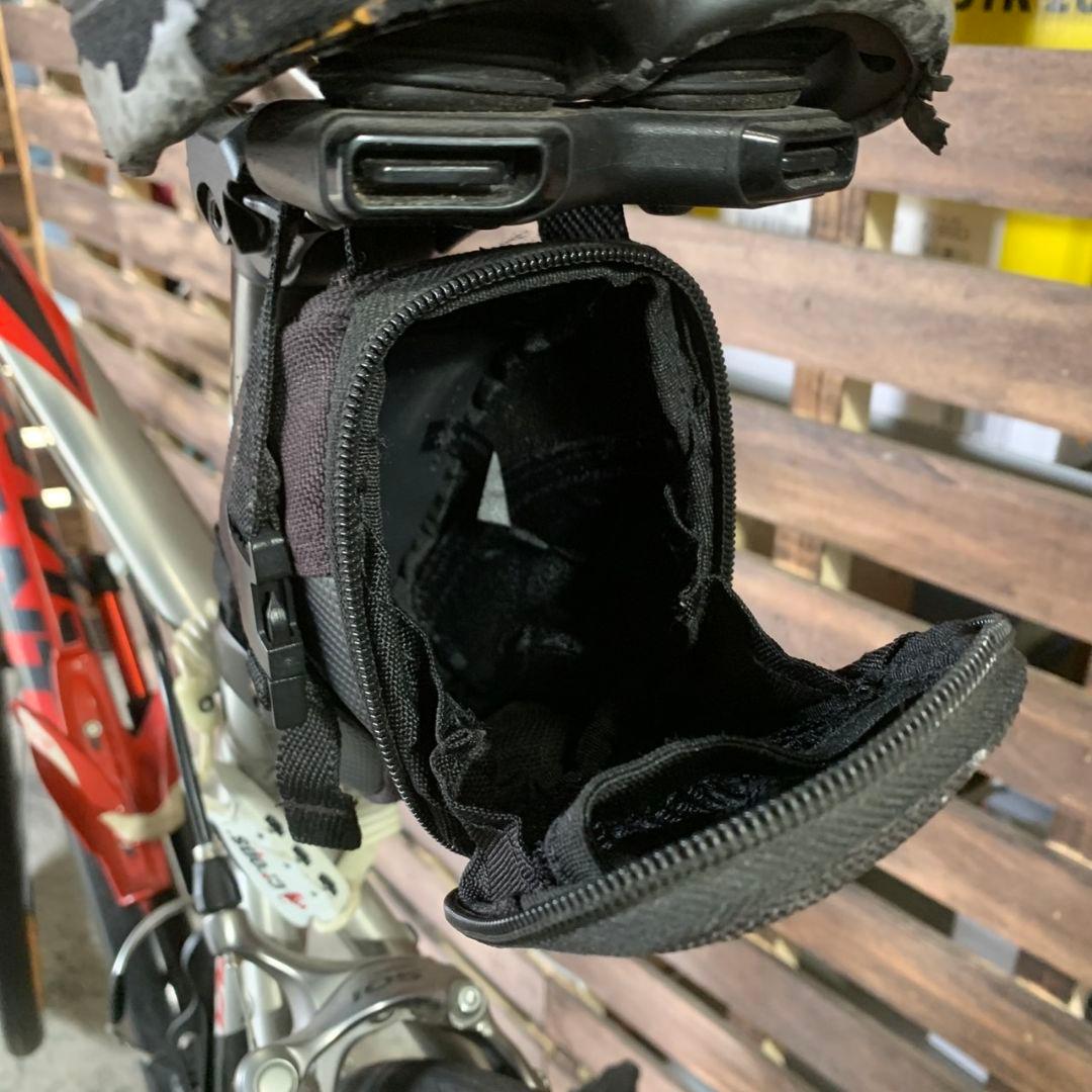 自転車本体 Akku A. H681\" GIANT DEFY ALUXXSL 6000