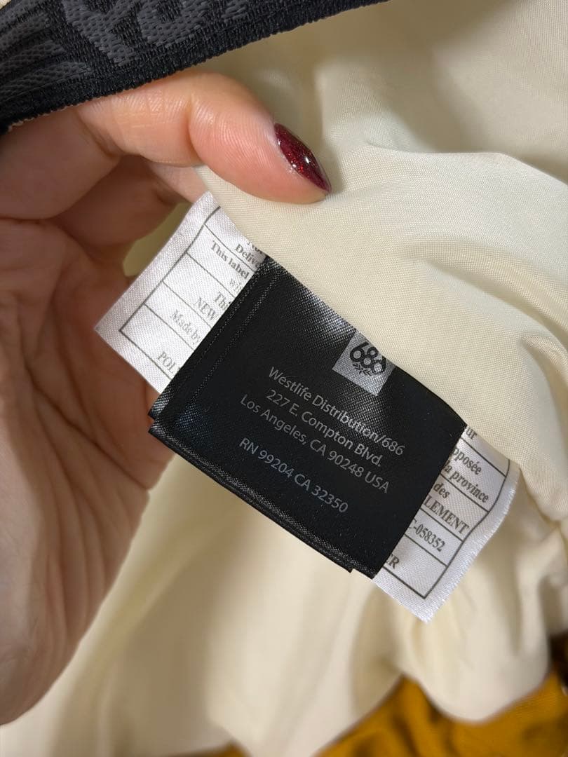 686 SIXEIGHTSIX スノーボードウェア 女性用